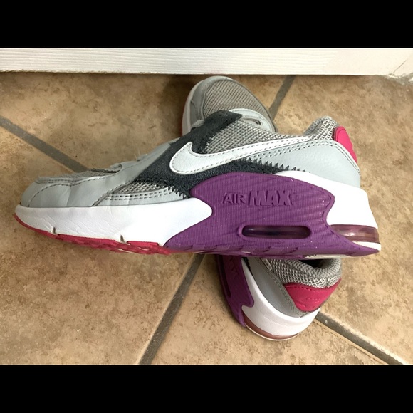 Air Max Nike Sneakers - Picture 8 of 9